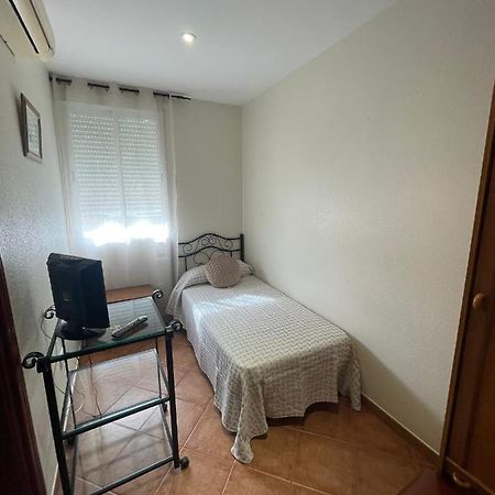Higuera la Real Hostal Chiquinino II מראה חיצוני תמונה