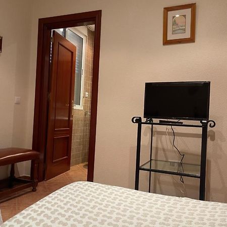 Higuera la Real Hostal Chiquinino II מראה חיצוני תמונה