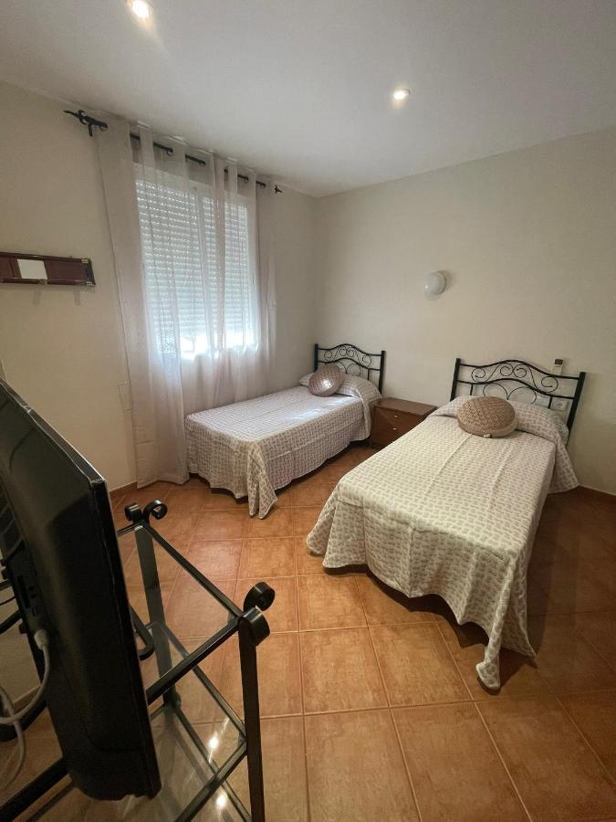 Higuera la Real Hostal Chiquinino II מראה חיצוני תמונה